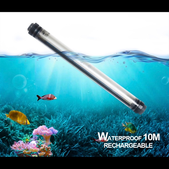 Portable LED Recharging Light /Powerbank - Picture 4 of 4